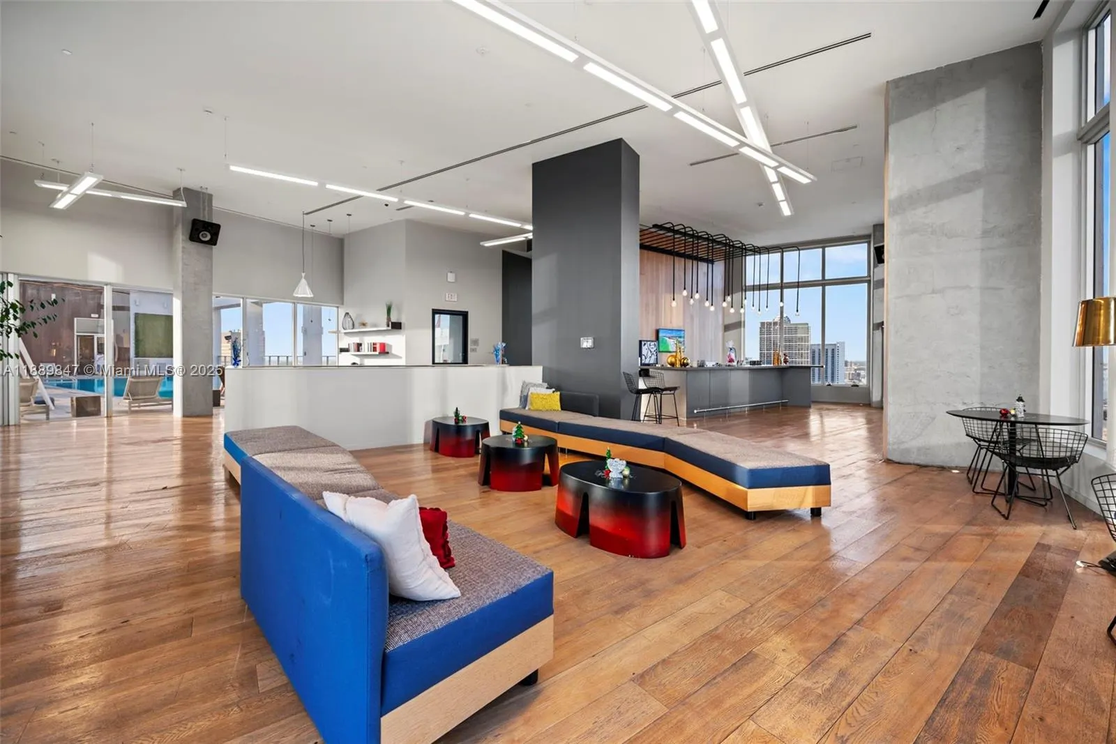 151 SE 1st St, #3511