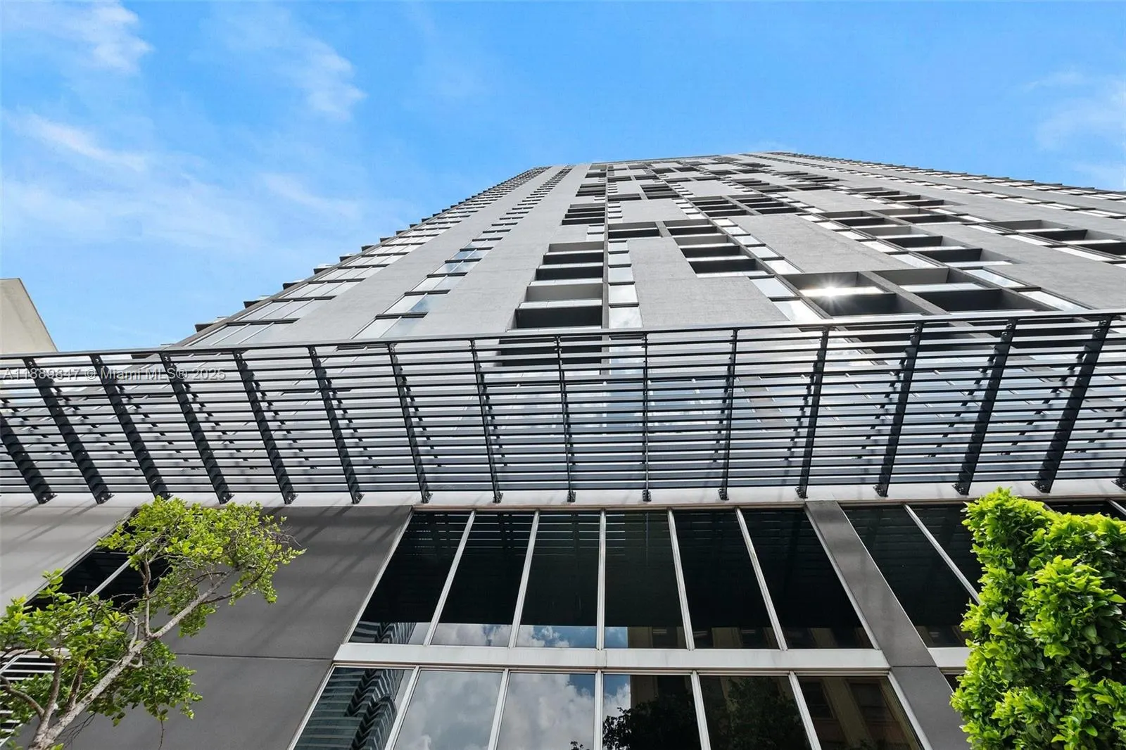 151 SE 1st St, #3511