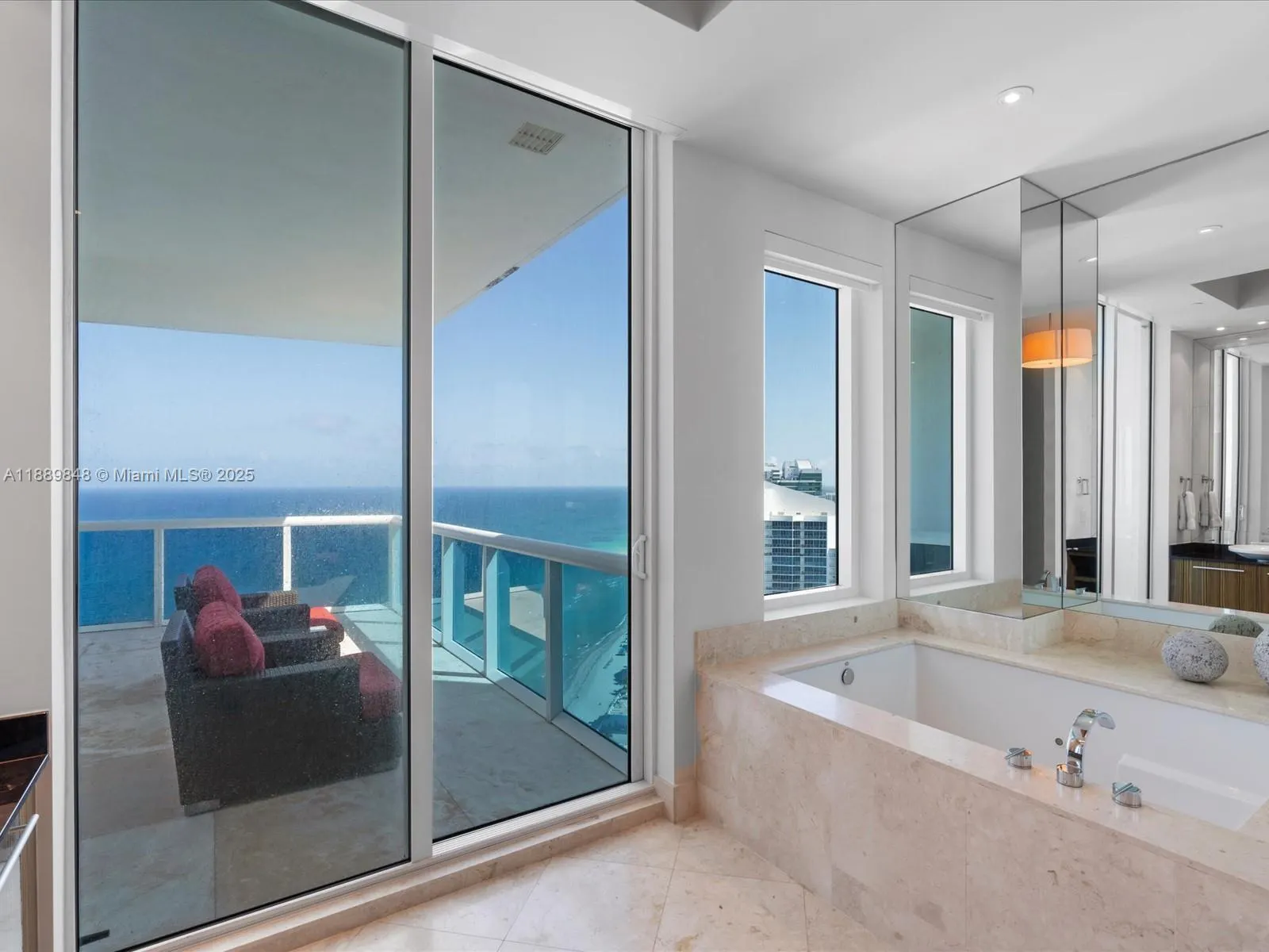 2711 S Ocean Dr, #4005
