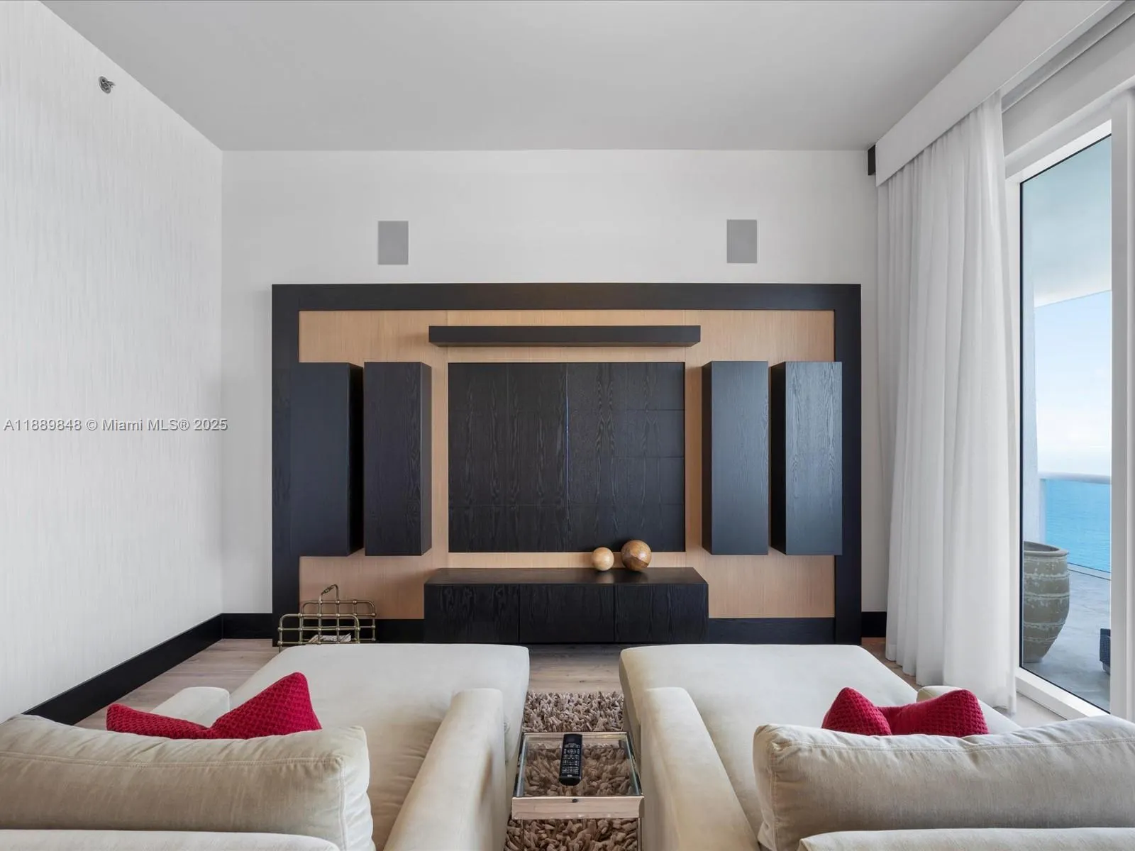2711 S Ocean Dr, #4005