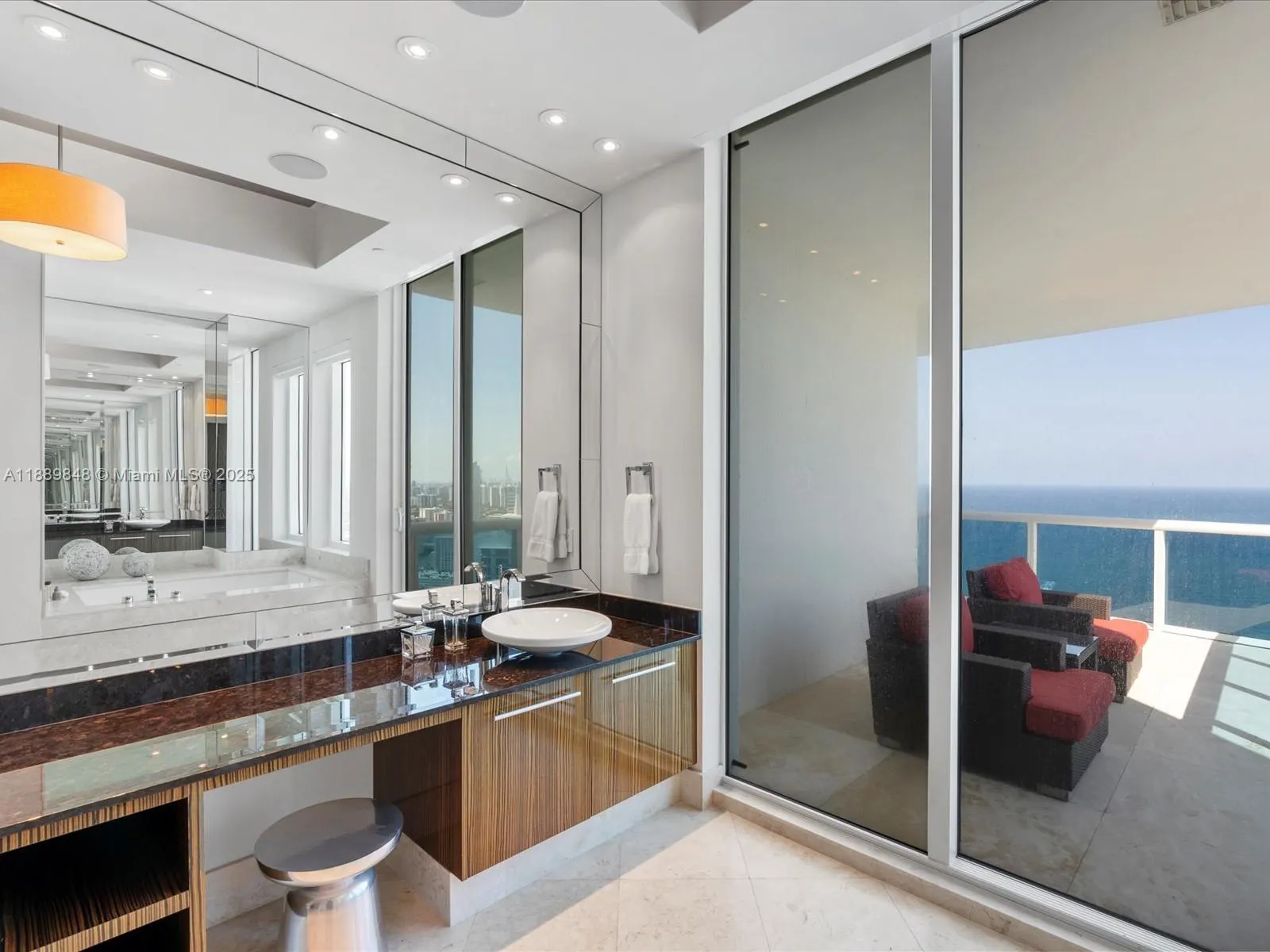 2711 S Ocean Dr, #4005