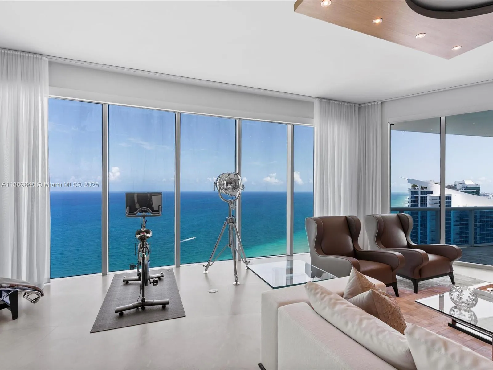 2711 S Ocean Dr, #4005