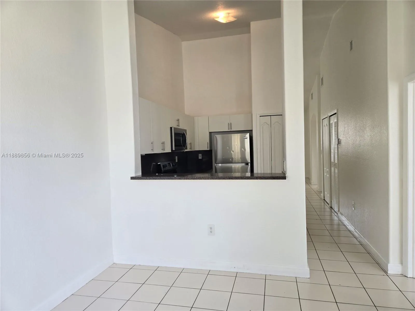 2758 SE 17th Ave, #203