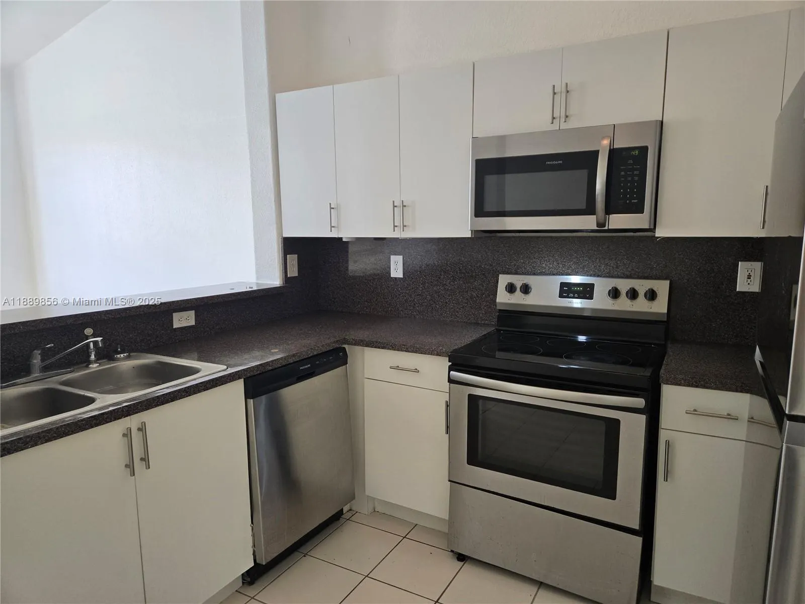 2758 SE 17th Ave, #203