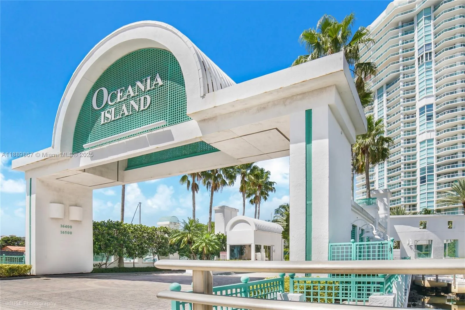 16500 Collins Ave, #1751