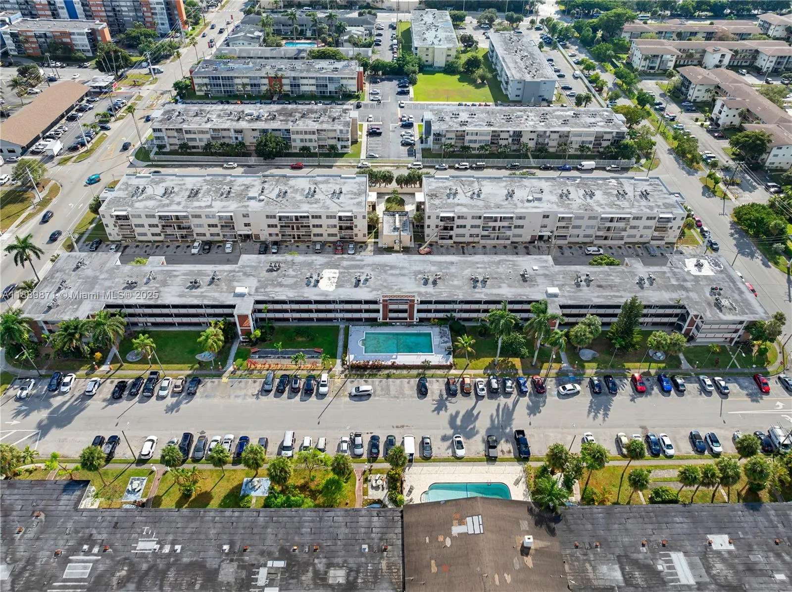1450 NE 170th St, #202