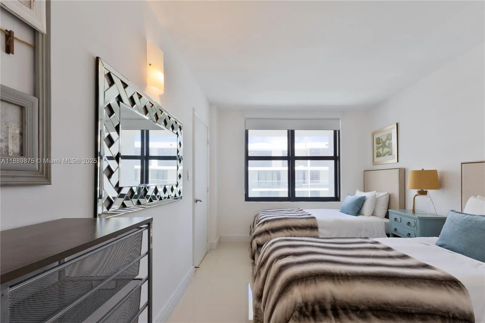 9801 Collins Ave, #20V