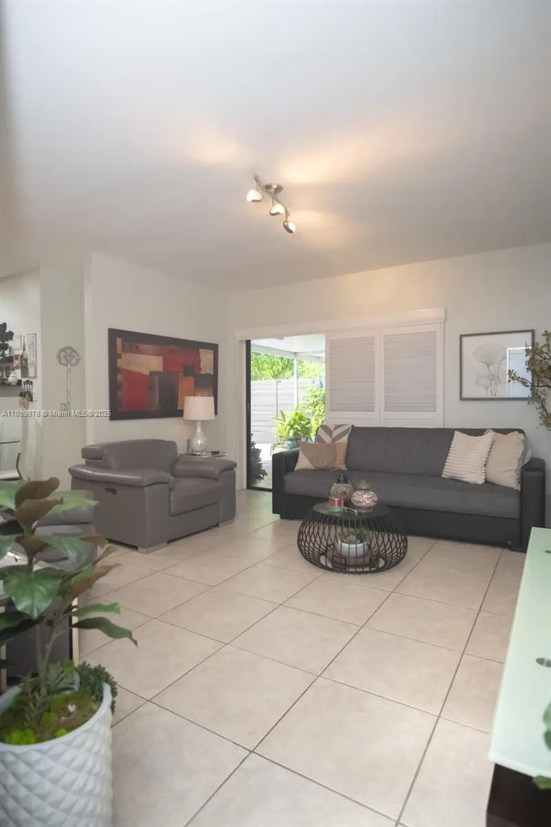 15076 SW 63rd Ter