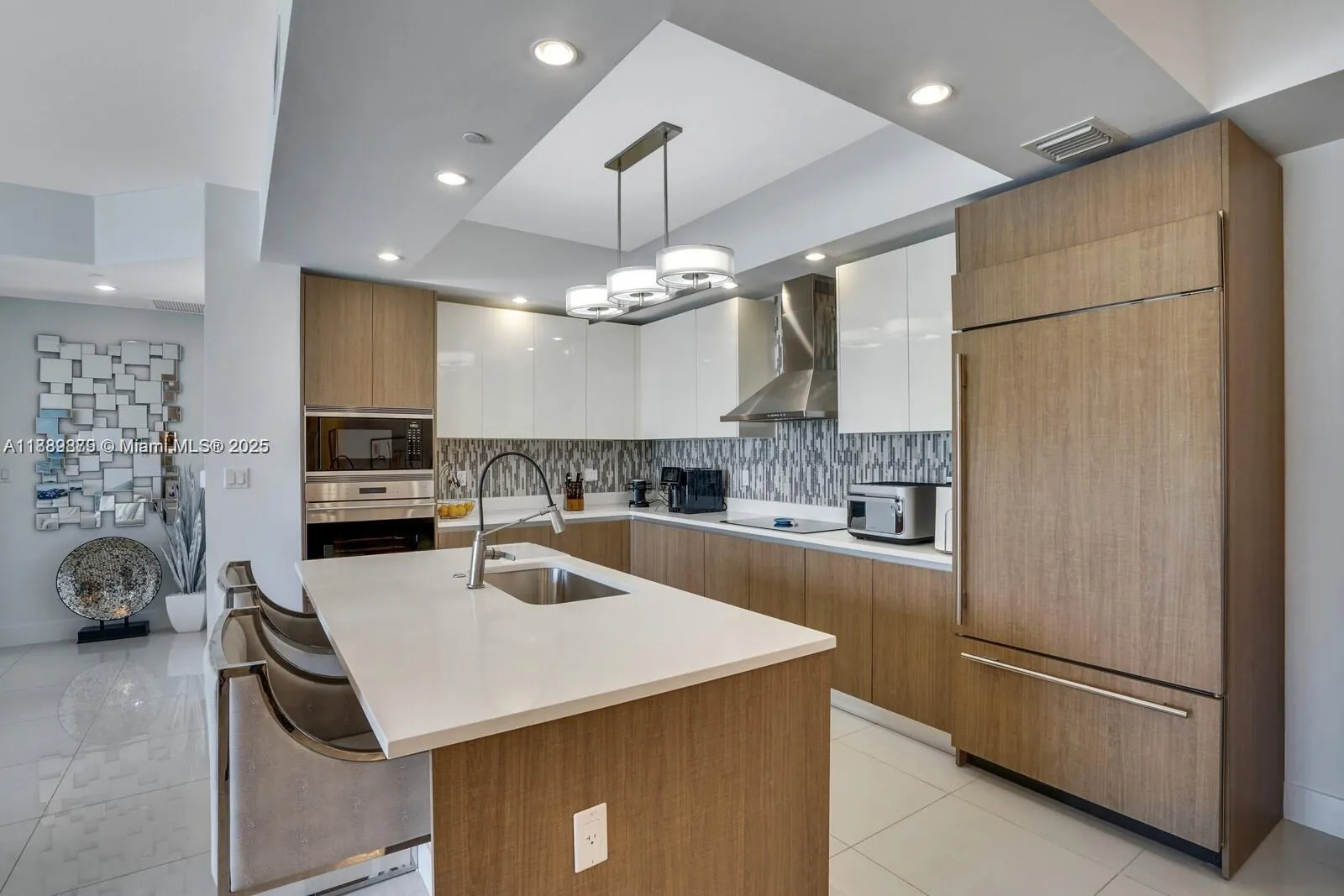 1200 Hillsboro Mile, #1303
