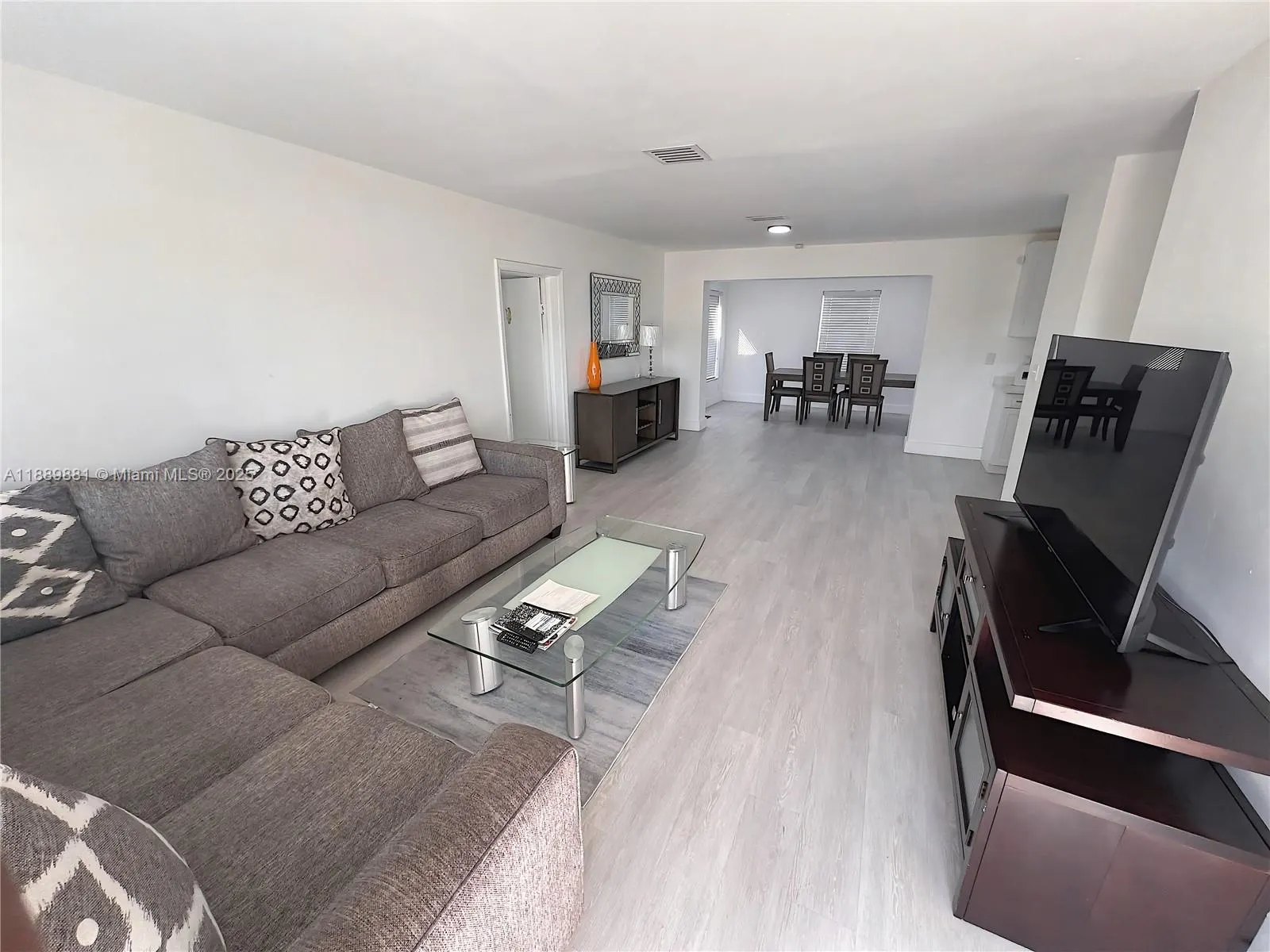 3361 NW 5th Pl