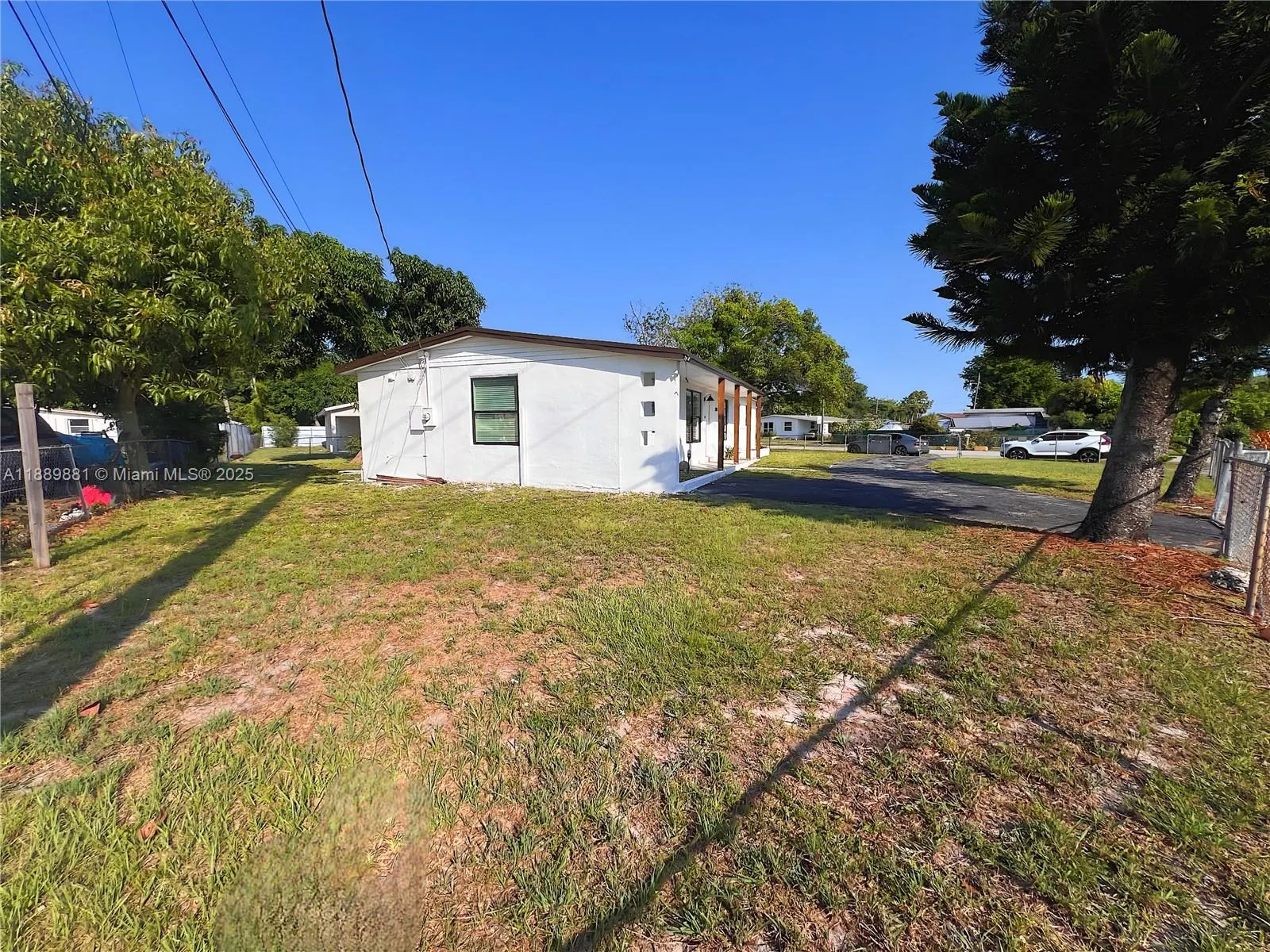 3361 NW 5th Pl