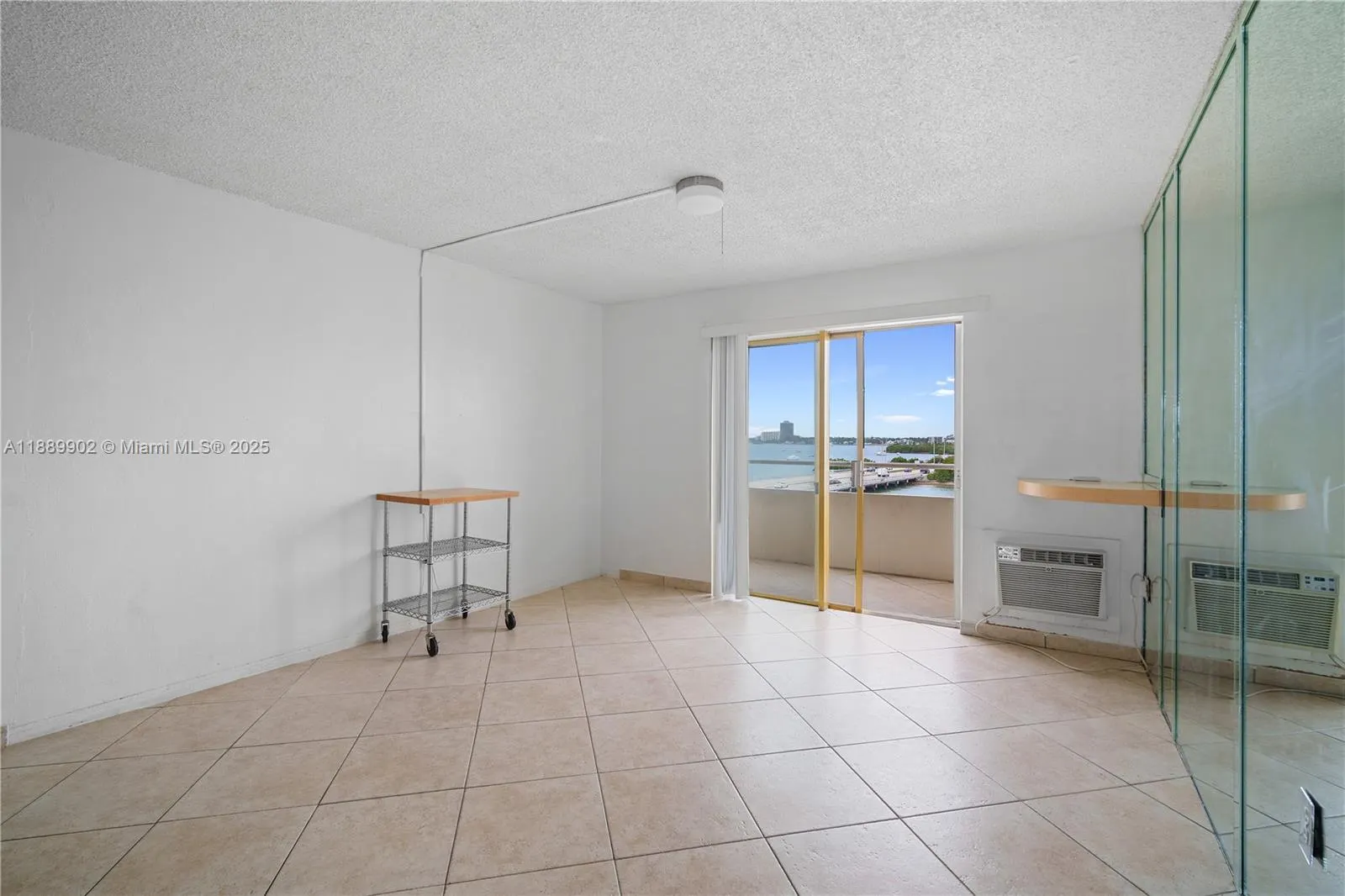 7904 West Dr, #405