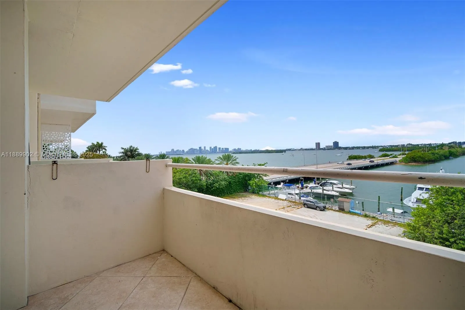 7904 West Dr, #405