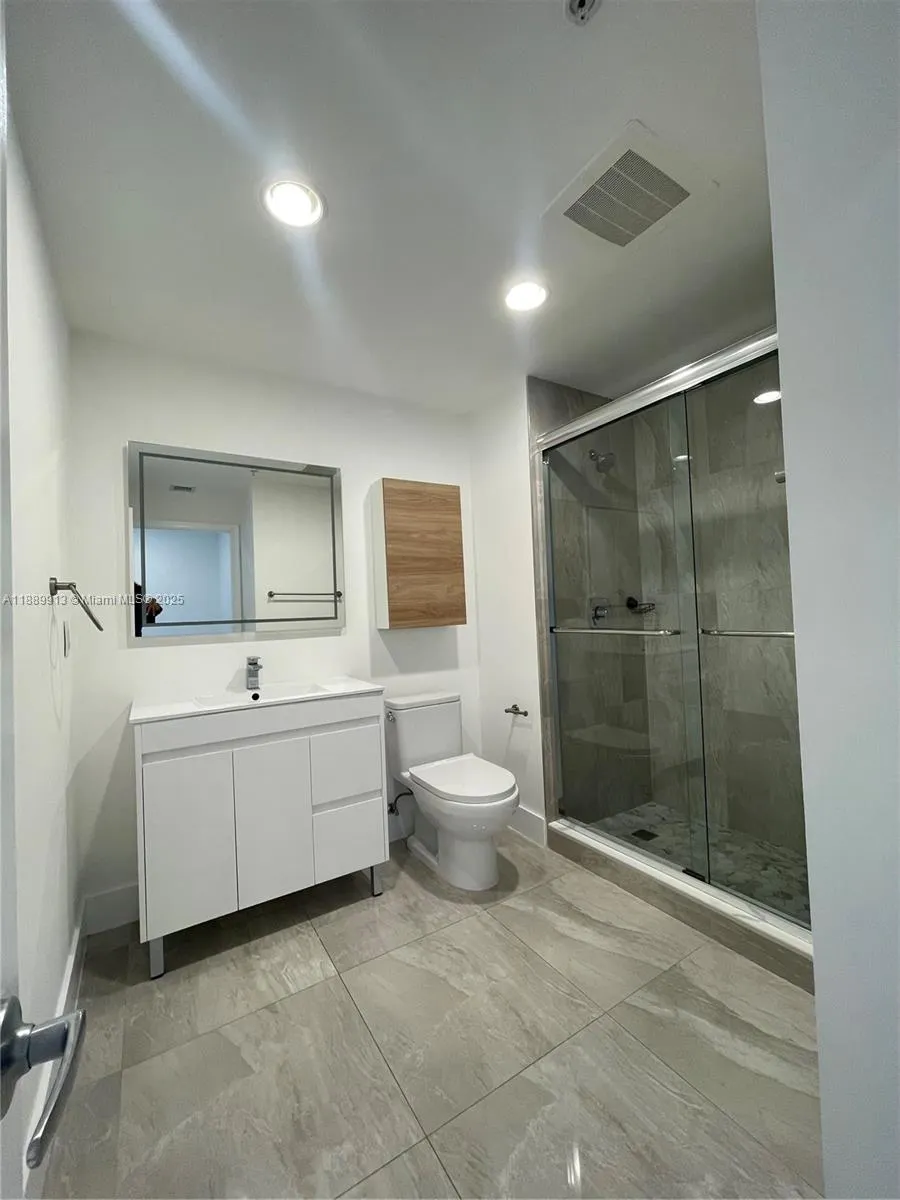 10 Aragon Ave, #1412