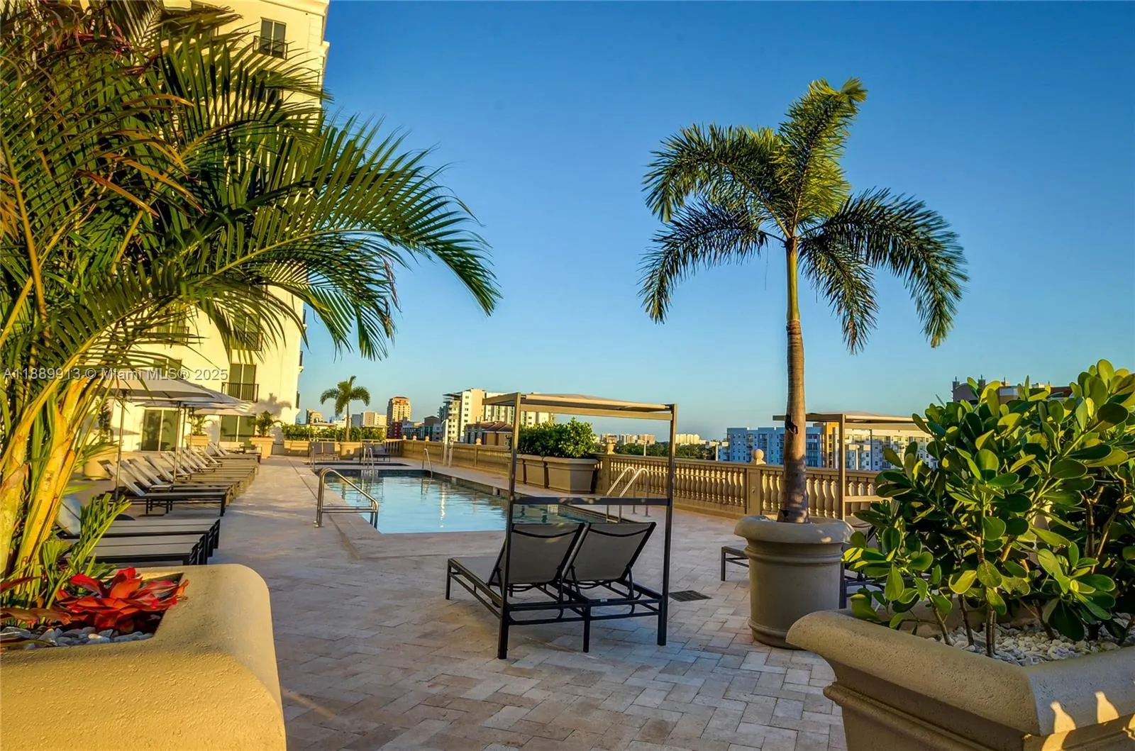 10 Aragon Ave, #1412