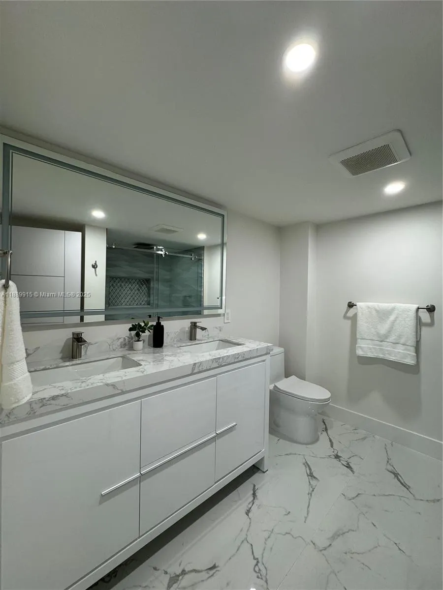 3430 Galt Ocean Dr, #908