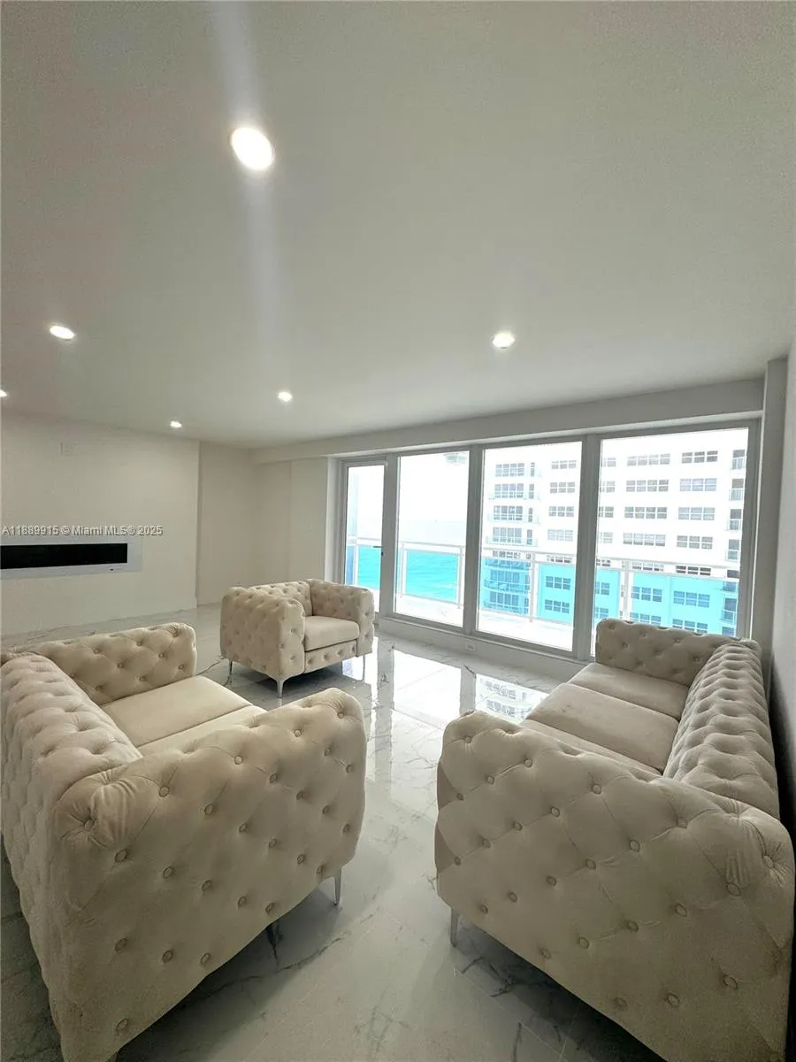 3430 Galt Ocean Dr, #908