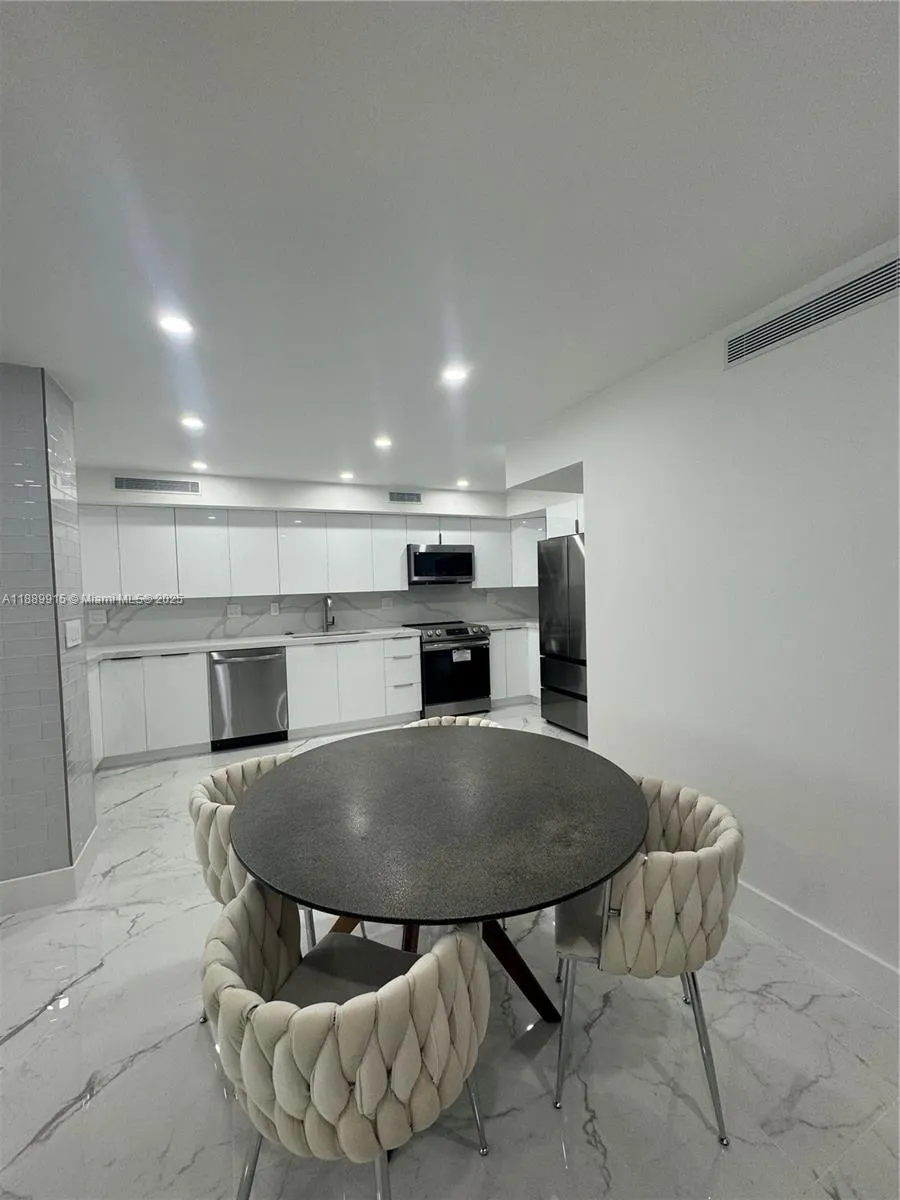 3430 Galt Ocean Dr, #908