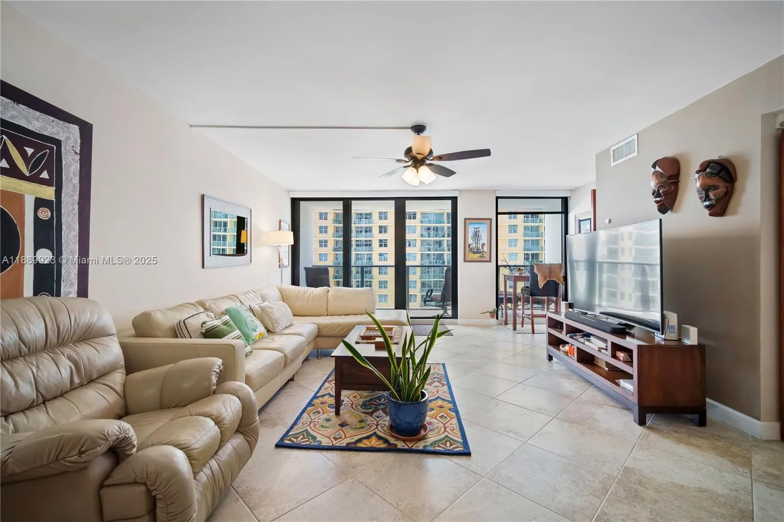 2301 S Ocean Dr, #907