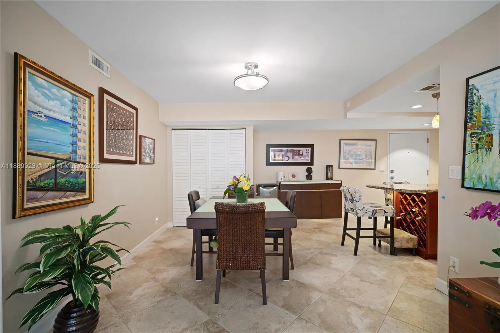 2301 S Ocean Dr, #907
