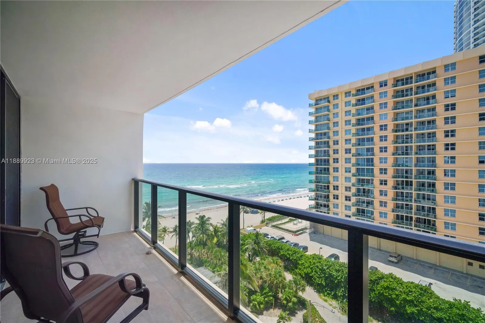 2301 S Ocean Dr, #907