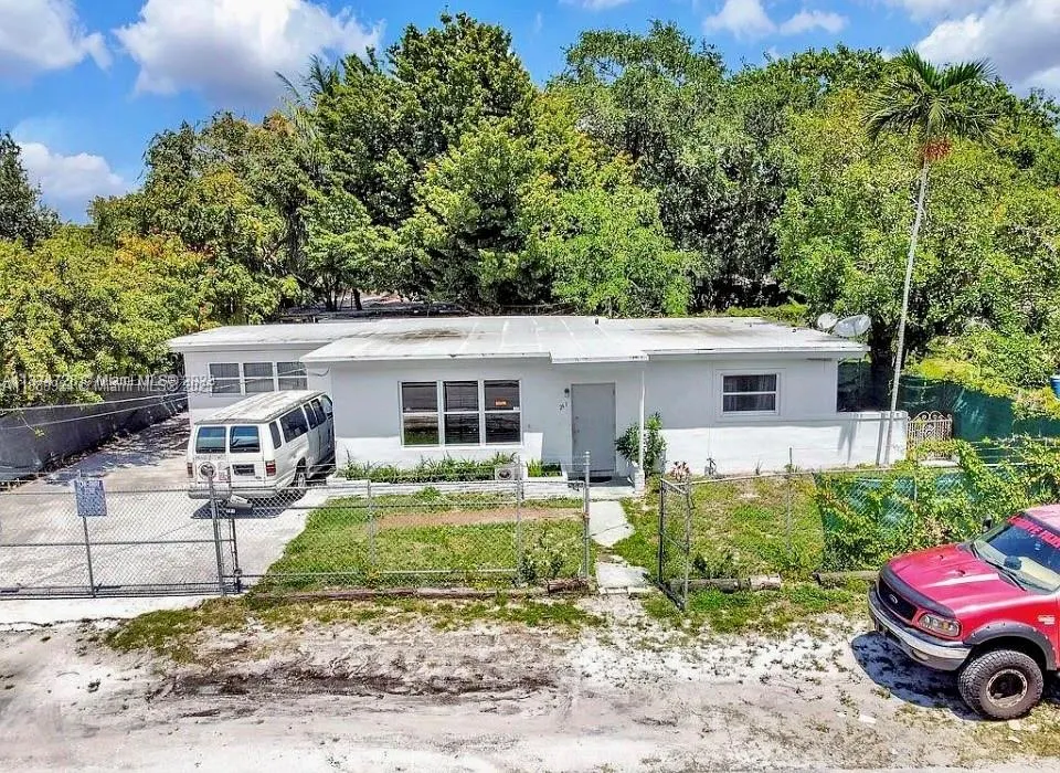 261 NW 73rd Ter