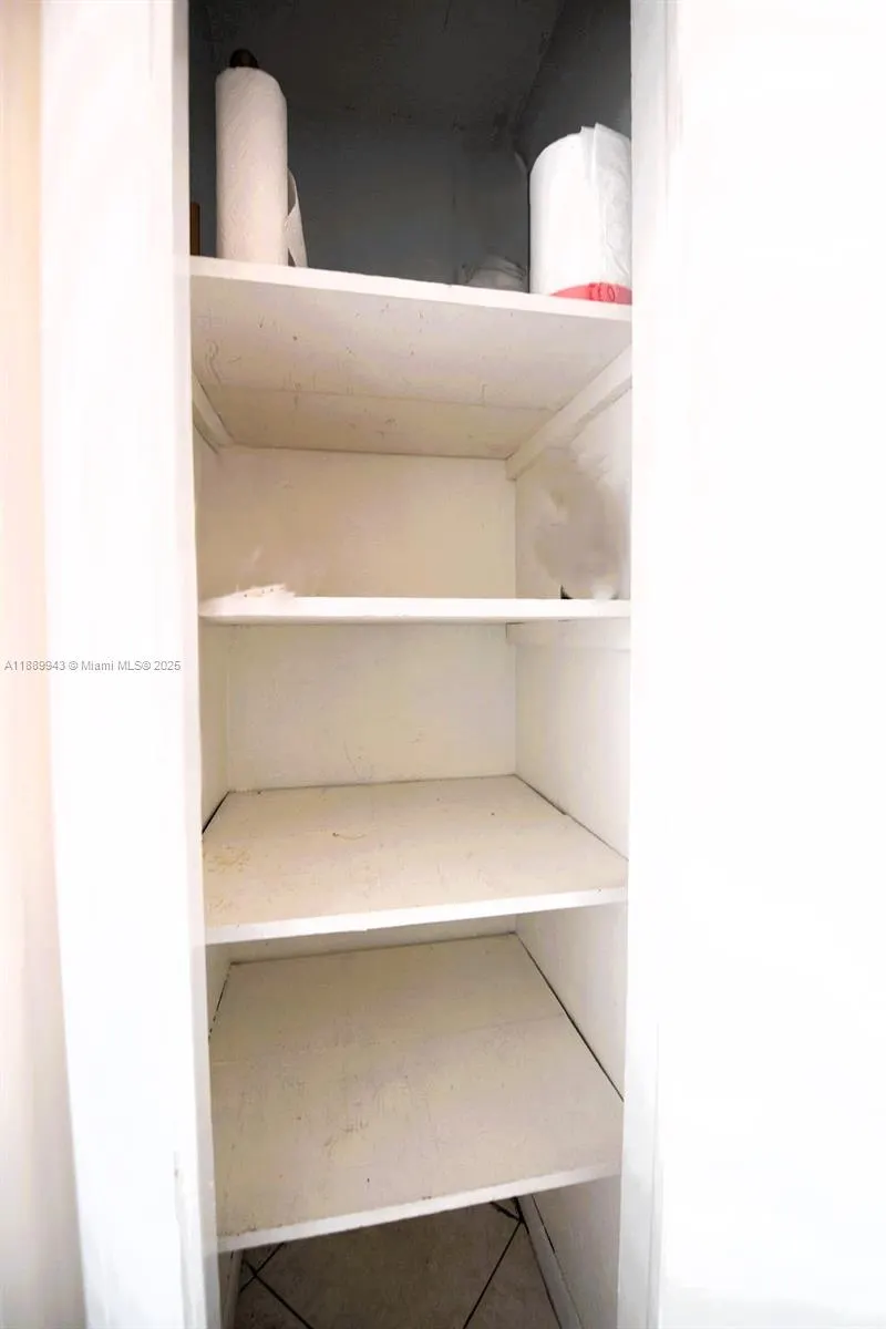 1012 SE 15th St, #3