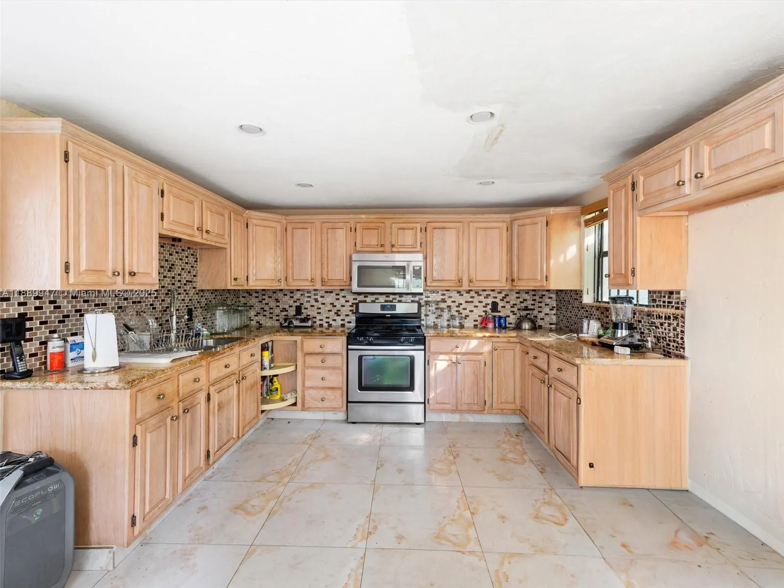 16815 NW 38th Ct