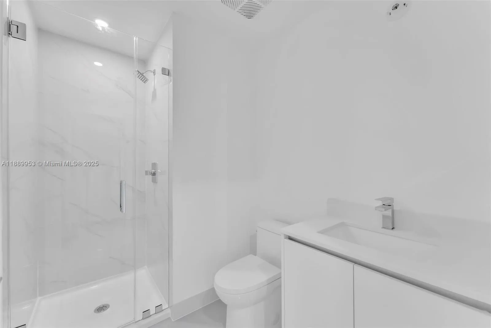 700 NE 24th St, #3706