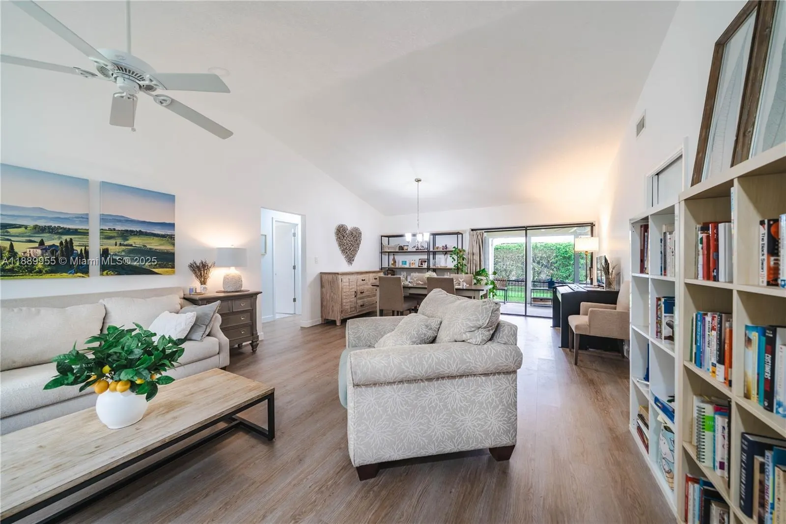 7747 Cloverfield Cir