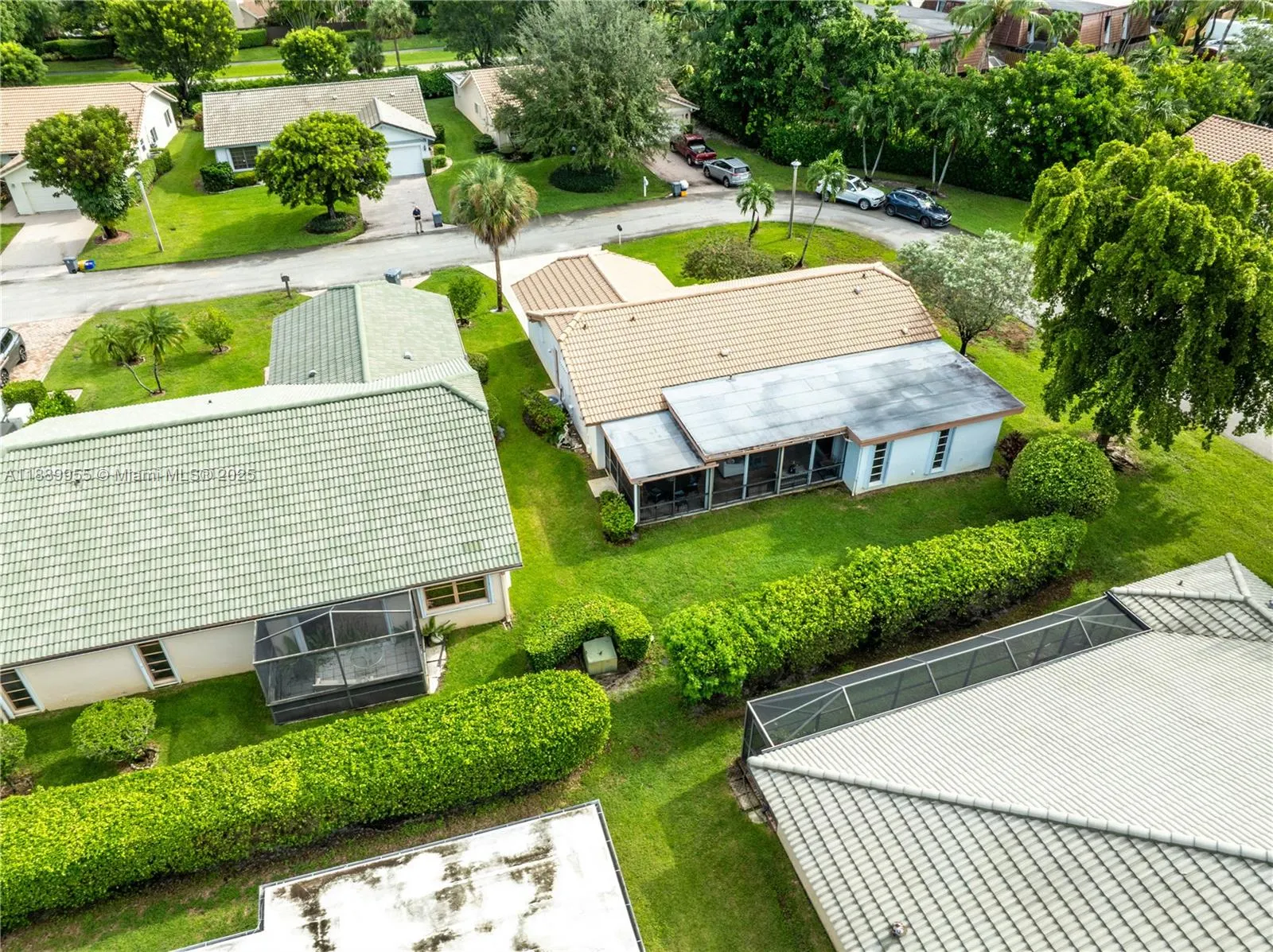 7747 Cloverfield Cir