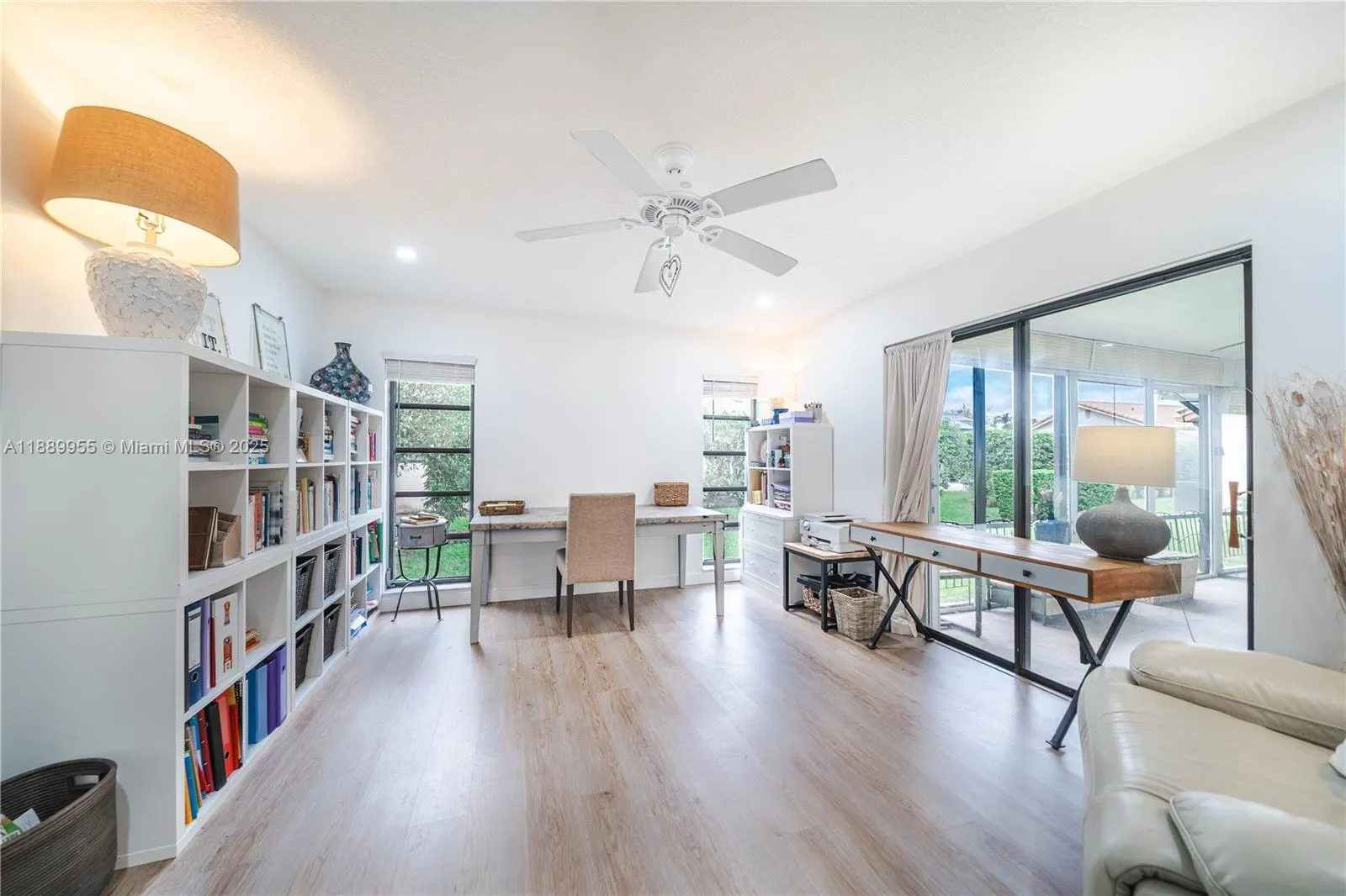 7747 Cloverfield Cir