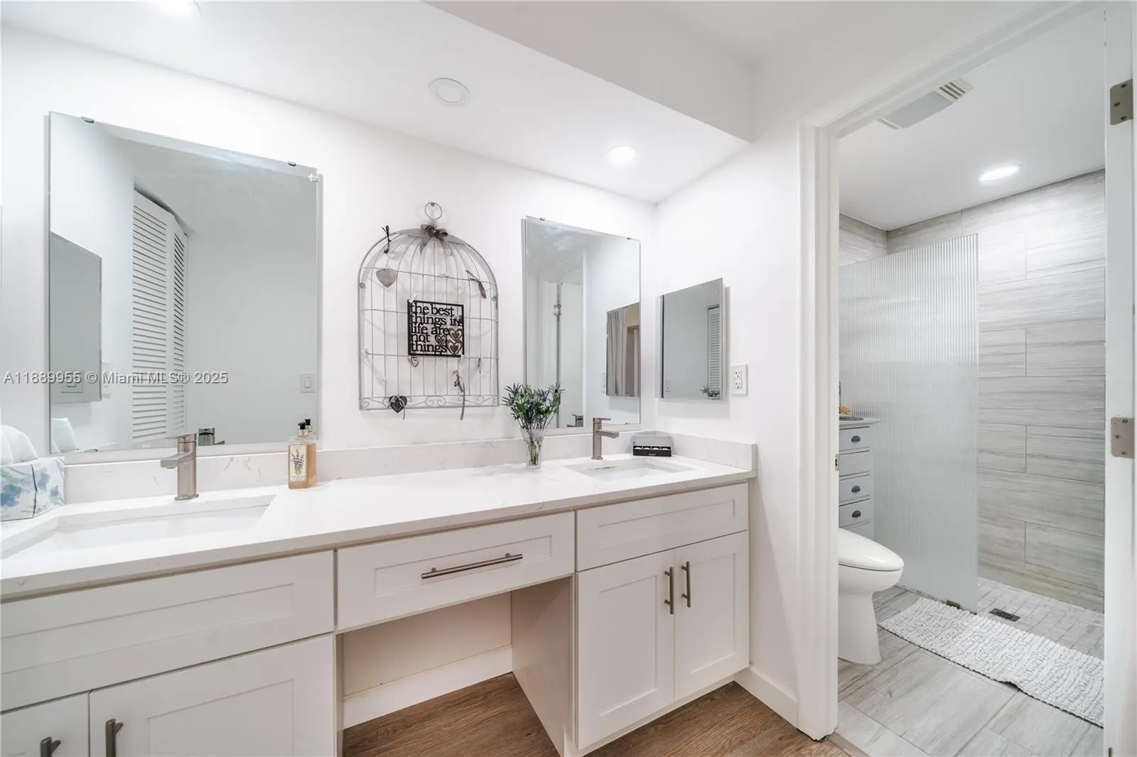 7747 Cloverfield Cir