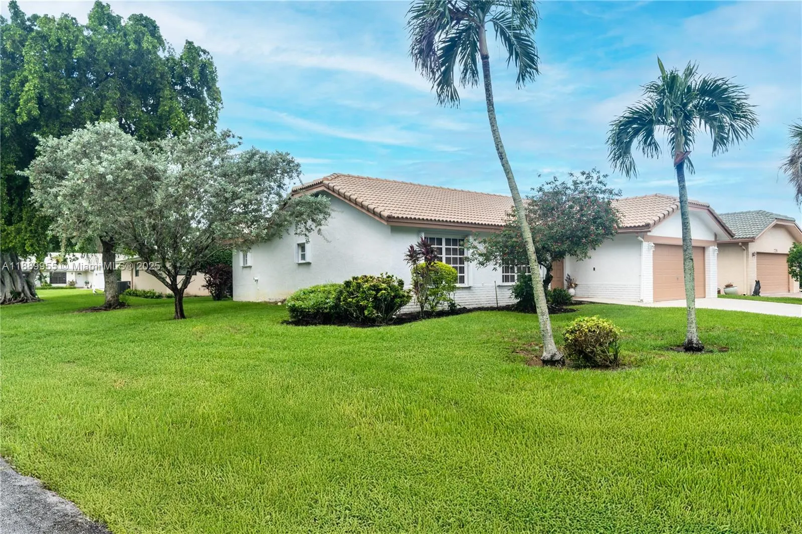7747 Cloverfield Cir