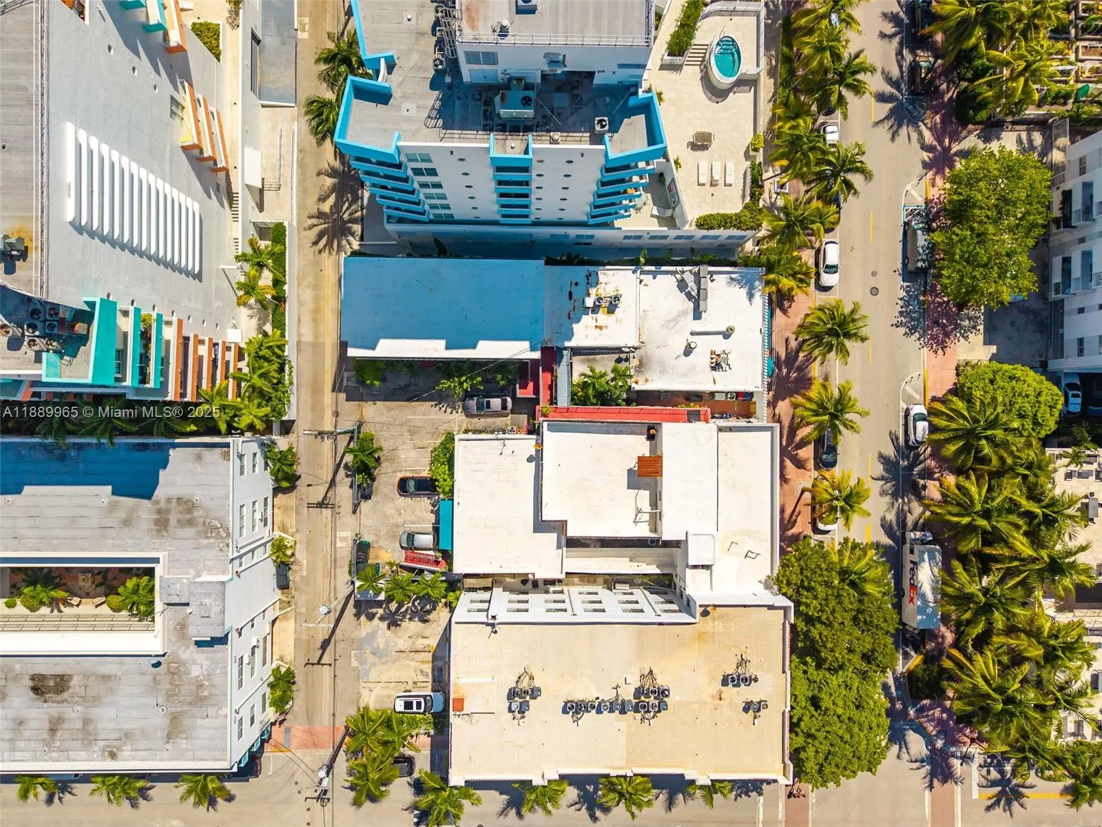 249 Collins Ave