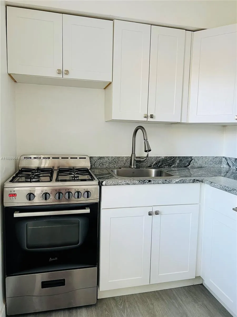 600 SW 16th Ave, #1602
