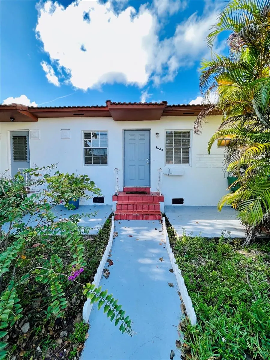 600 SW 16th Ave, #1602