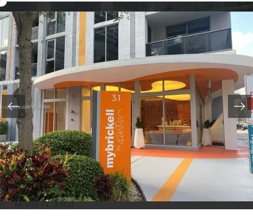 31 SE 6th St, #804