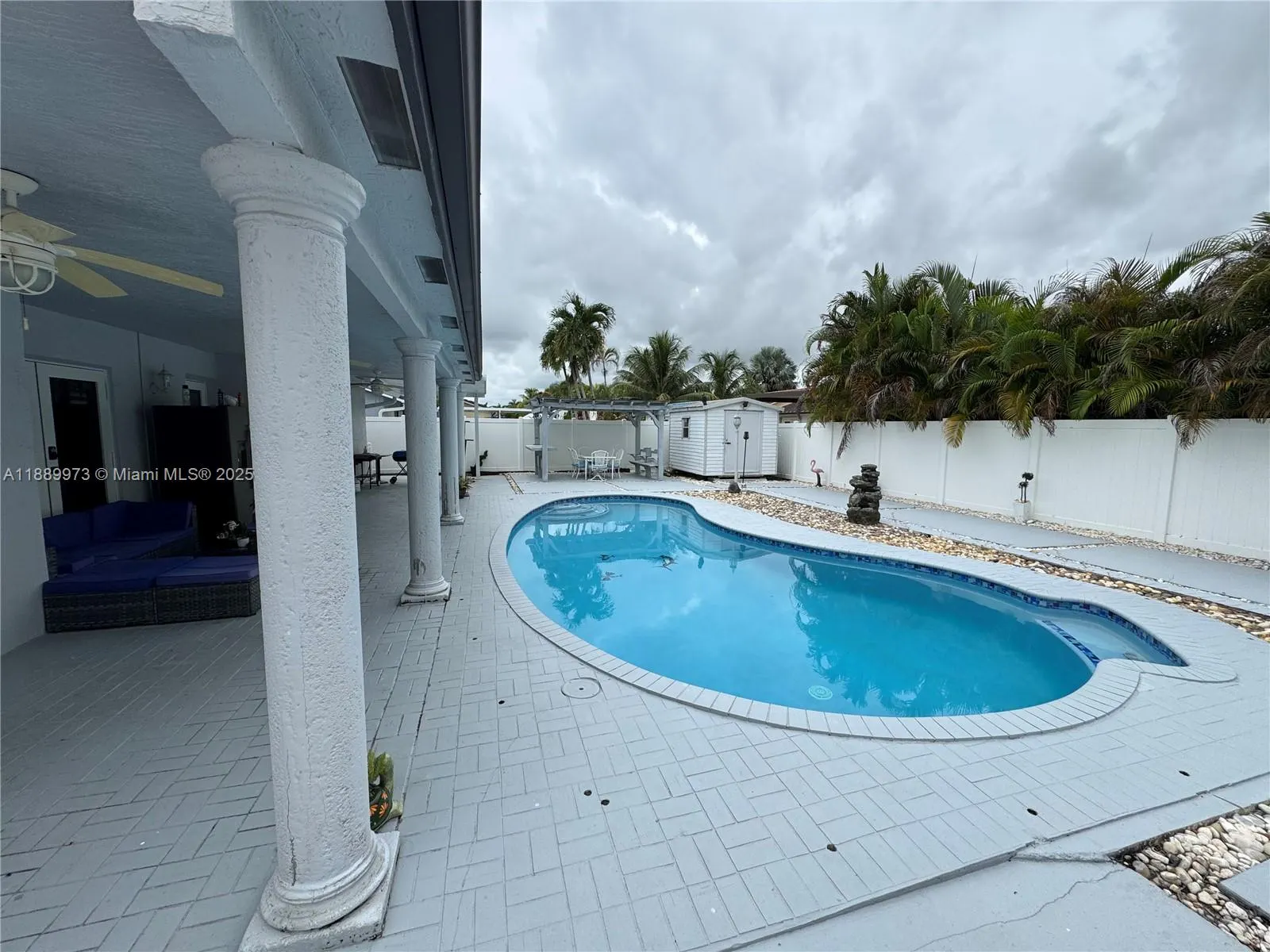 0 SW 176th St