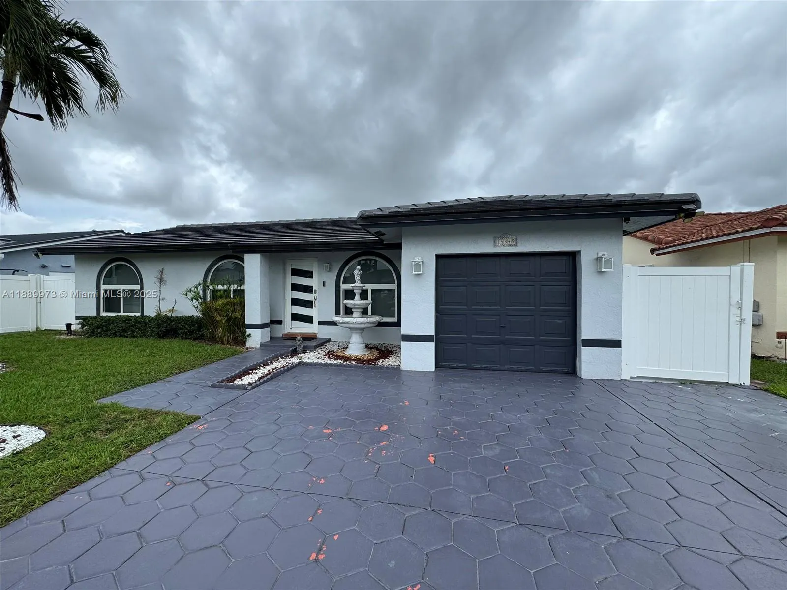 0 SW 176th St