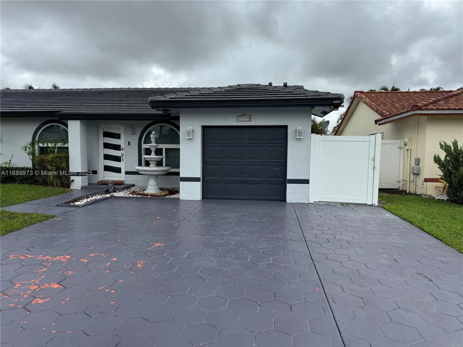 0 SW 176th St