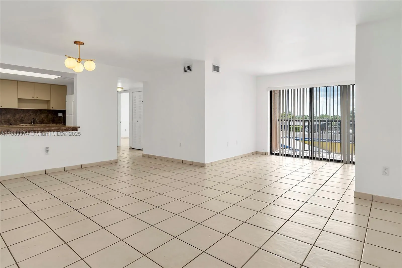 3945 SW 89th Ave, #201