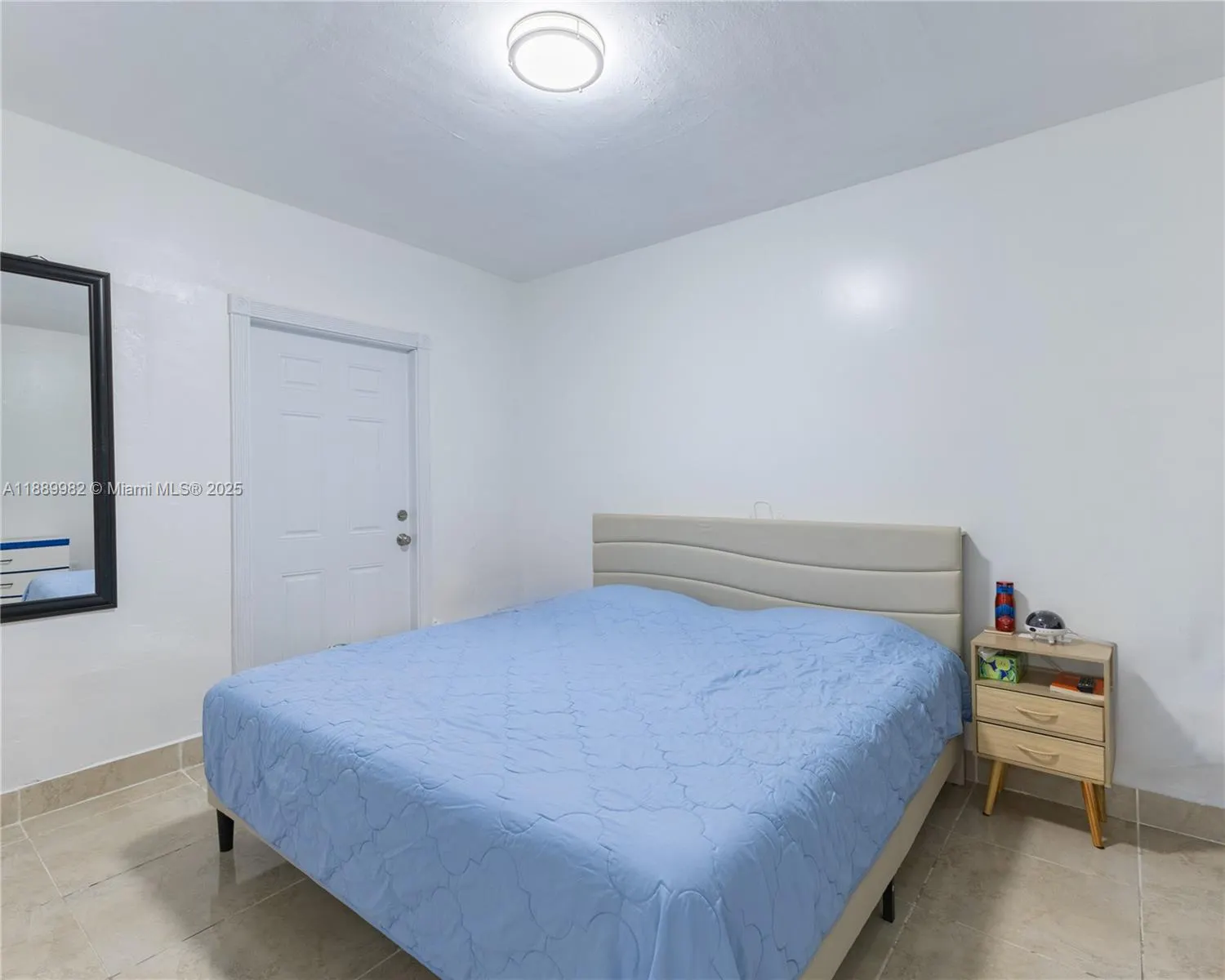 3045 SW 14th St