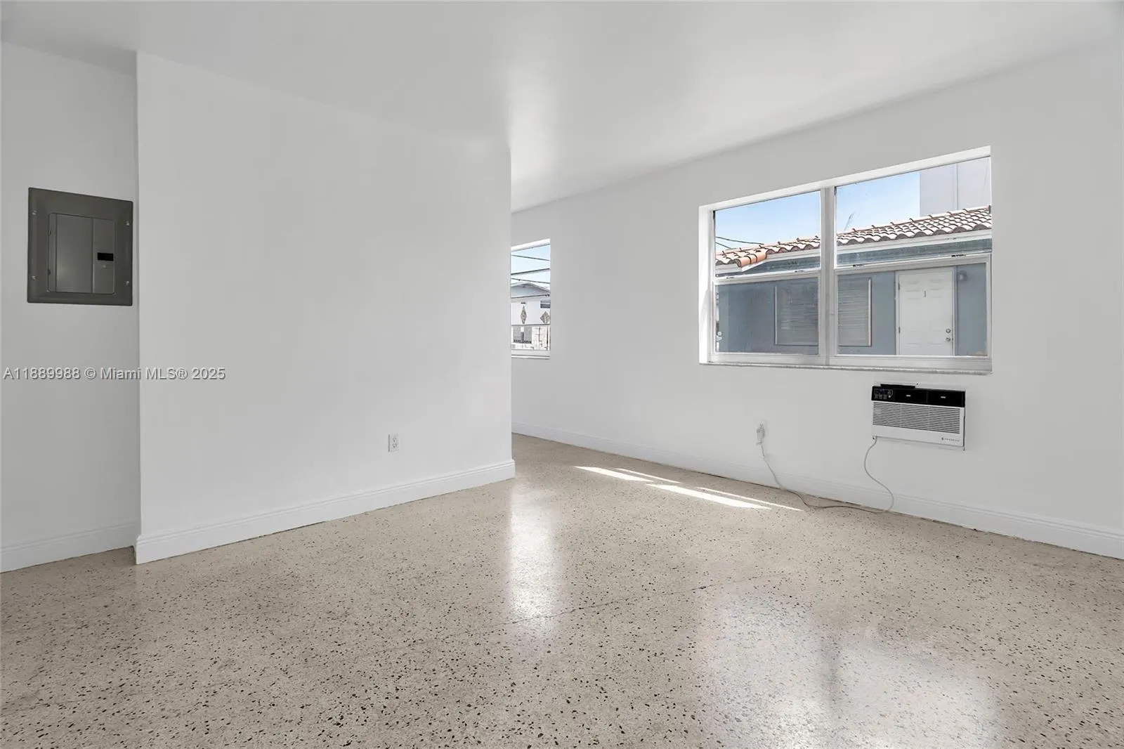 644 SW 10th St, #1