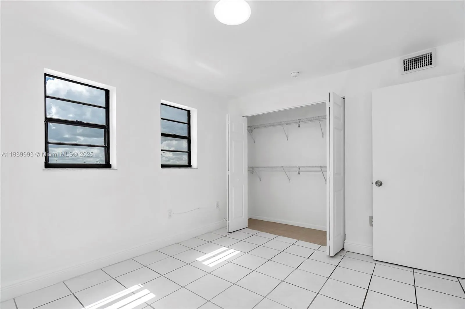 3945 SW 89th Ave, #301