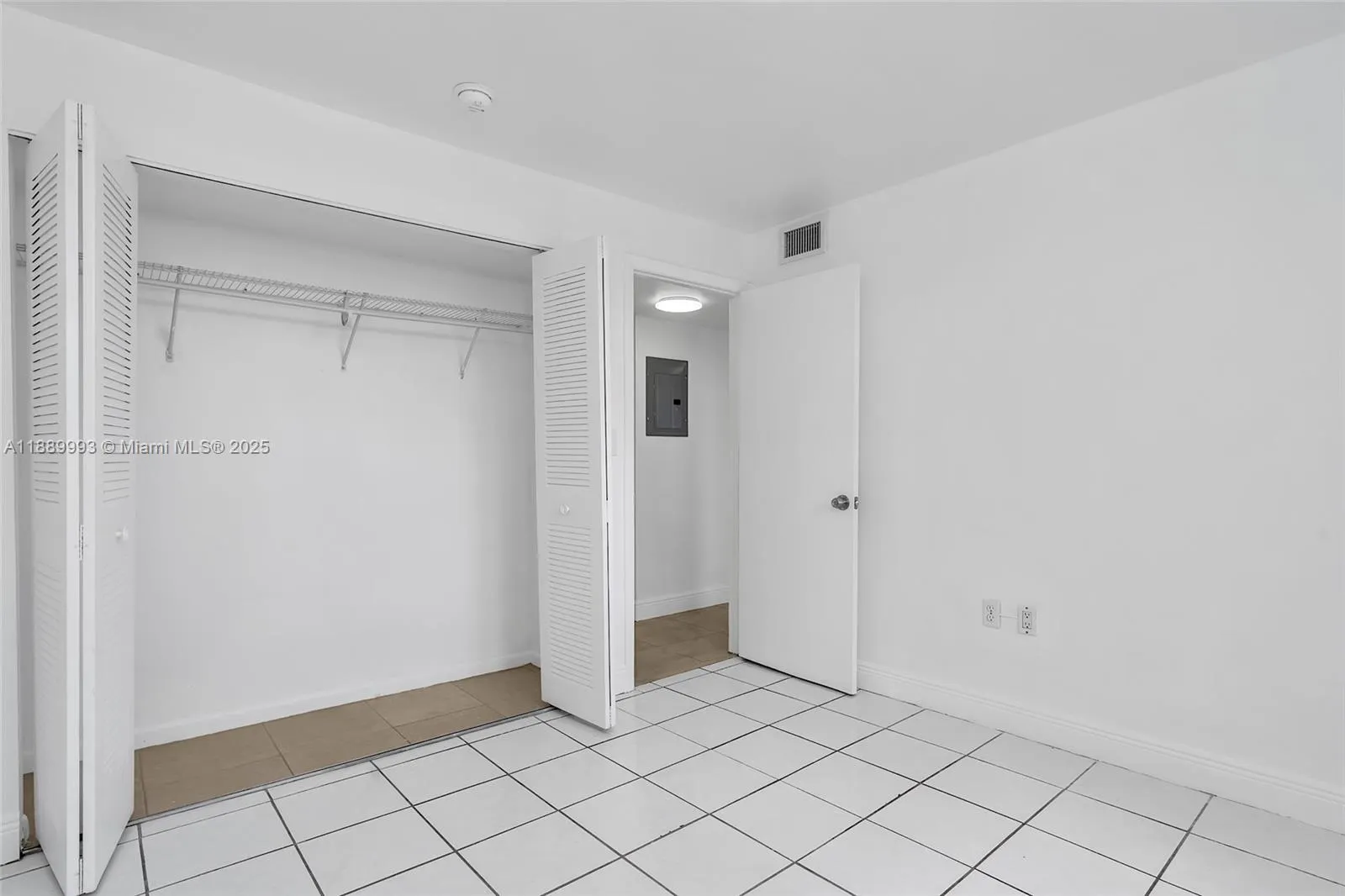 3945 SW 89th Ave, #301