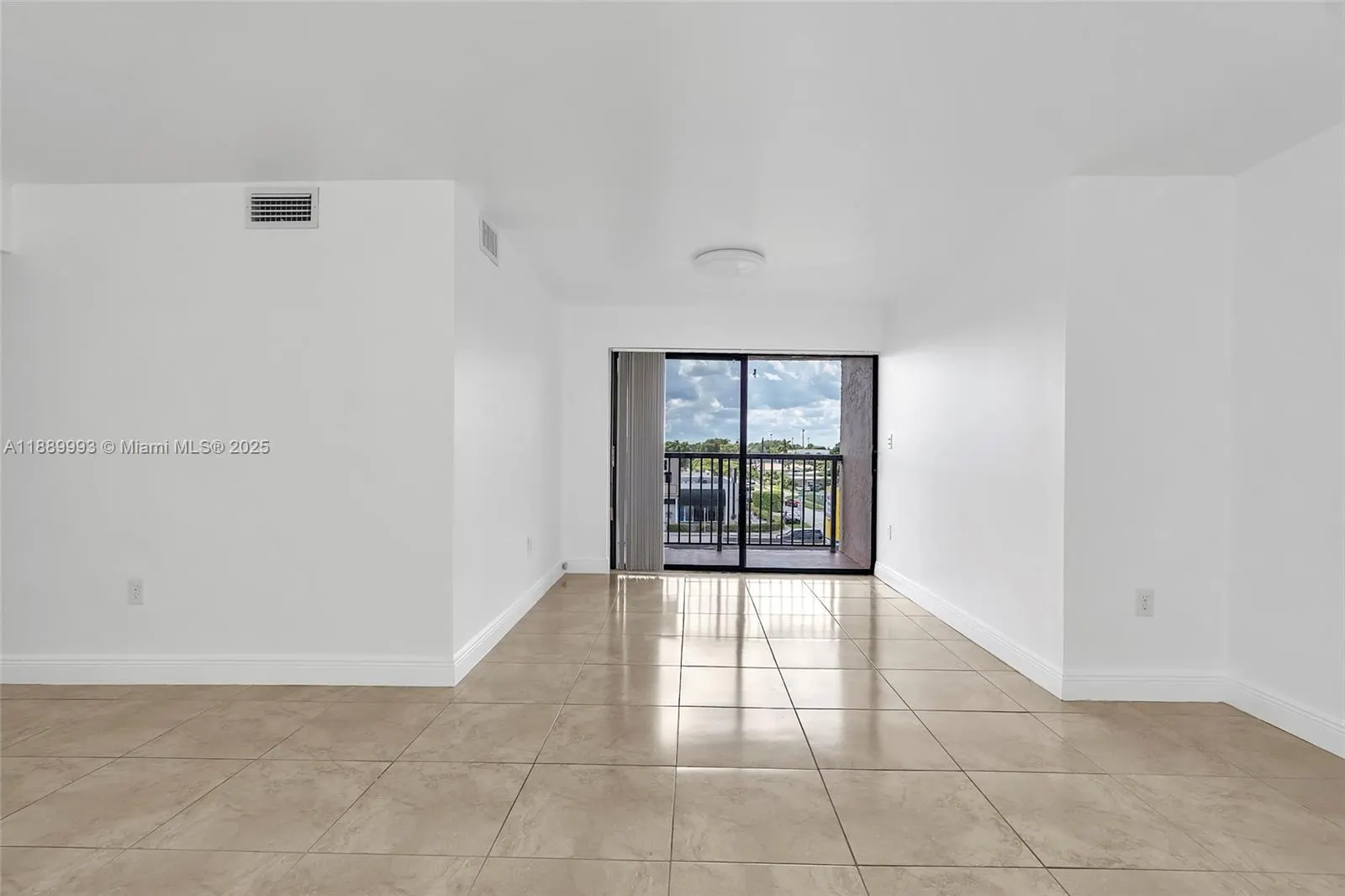 3945 SW 89th Ave, #301