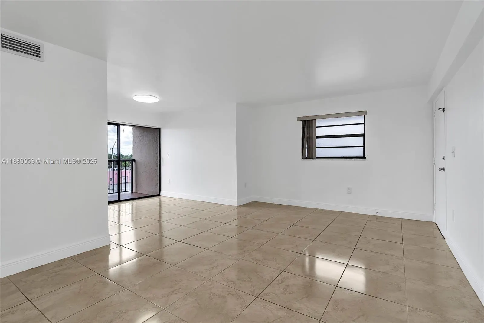 3945 SW 89th Ave, #301
