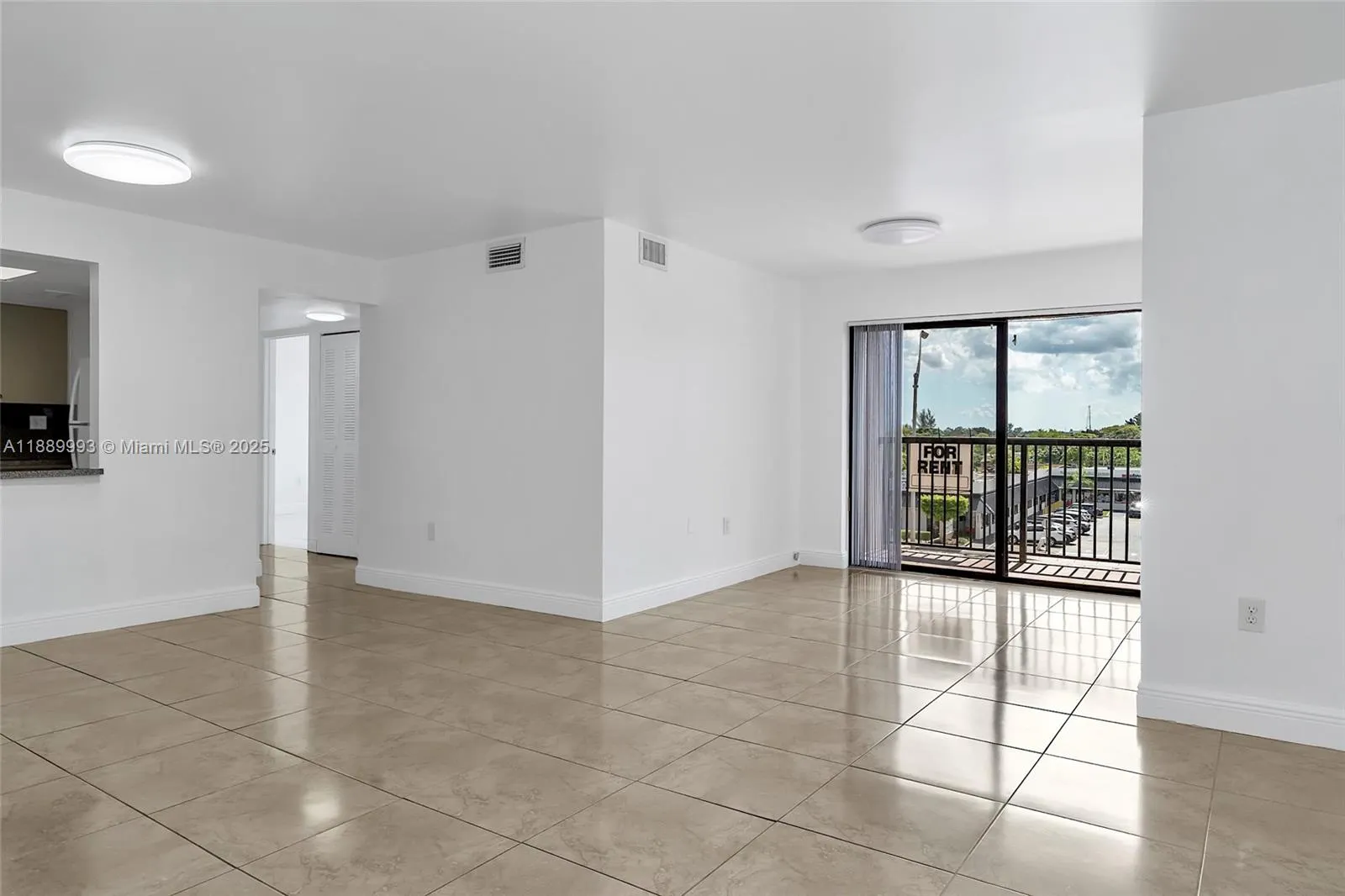 3945 SW 89th Ave, #301