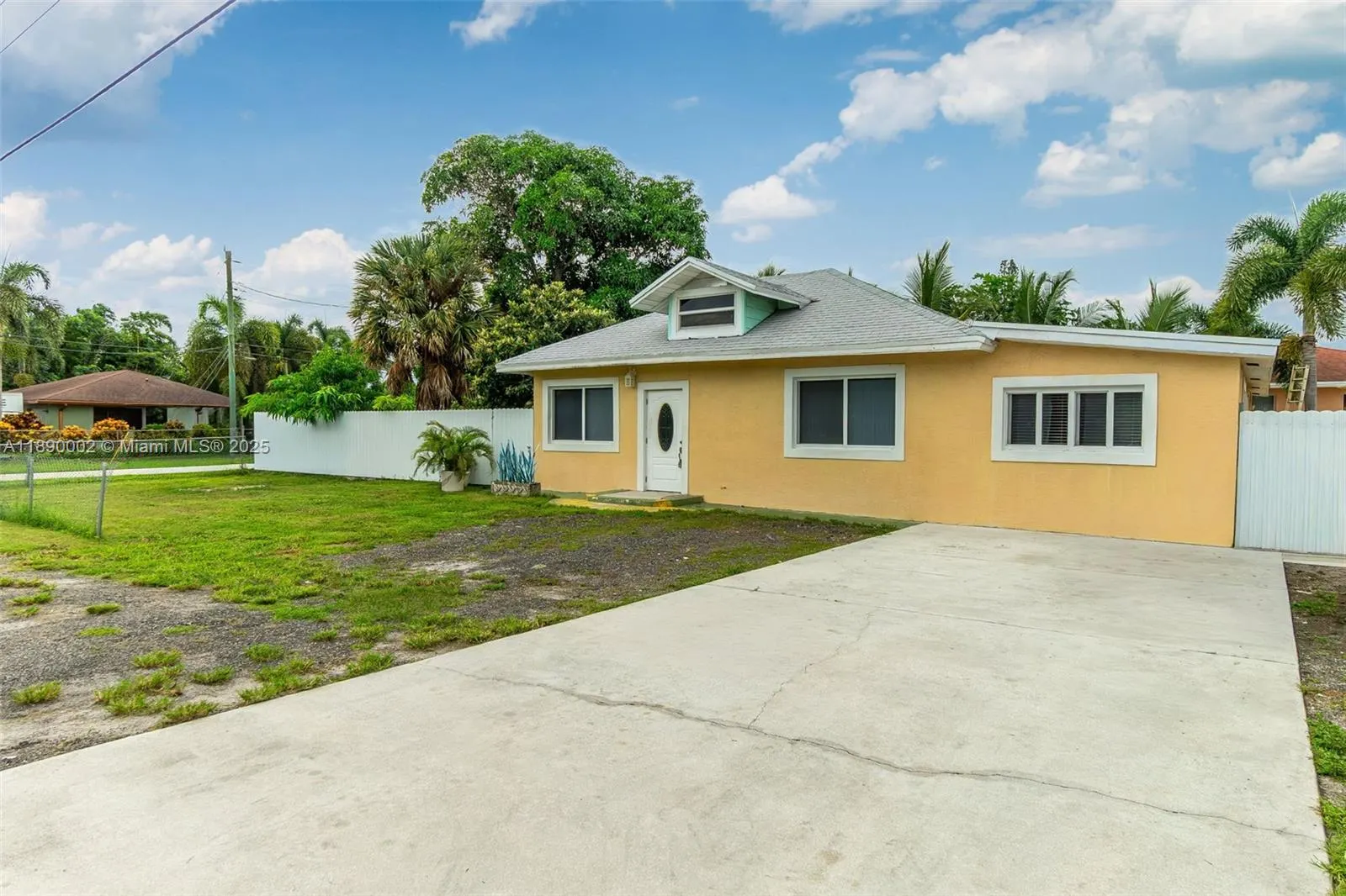 521 S Florida Mango Rd